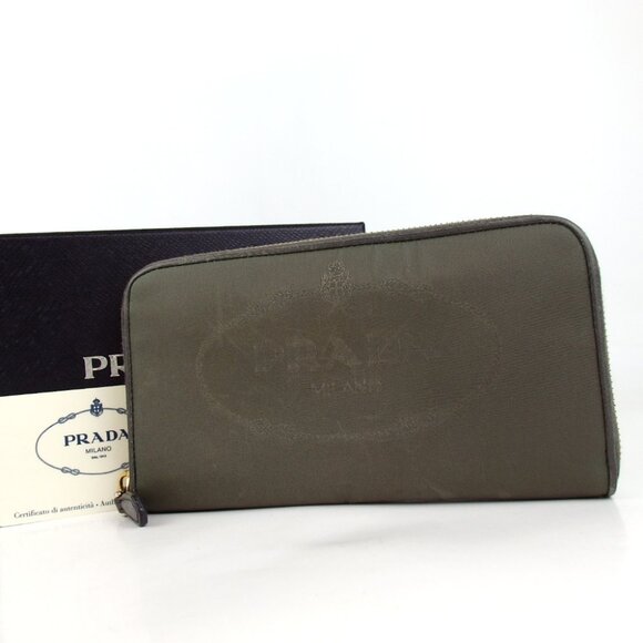 Authentic PRADA 1M0506 logo zip around purse Nylon [Used] - Picture 1 of 14